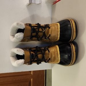 Gently used Sorel kids boots